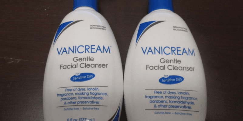 Best Cleansers & Face Washes for Sensitive Skin: Reviews & Buying Guide