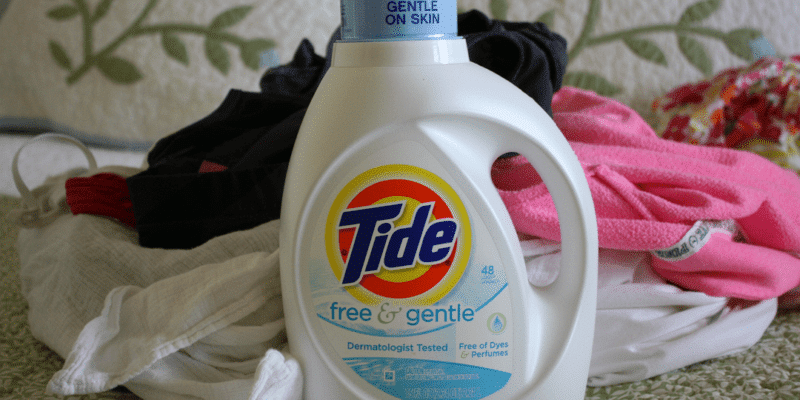 Best Laundry Detergents for Sensitive Skin: Reviews & Buying Guide